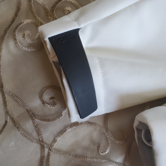 The North Face Jacket - Picture 5 of 8